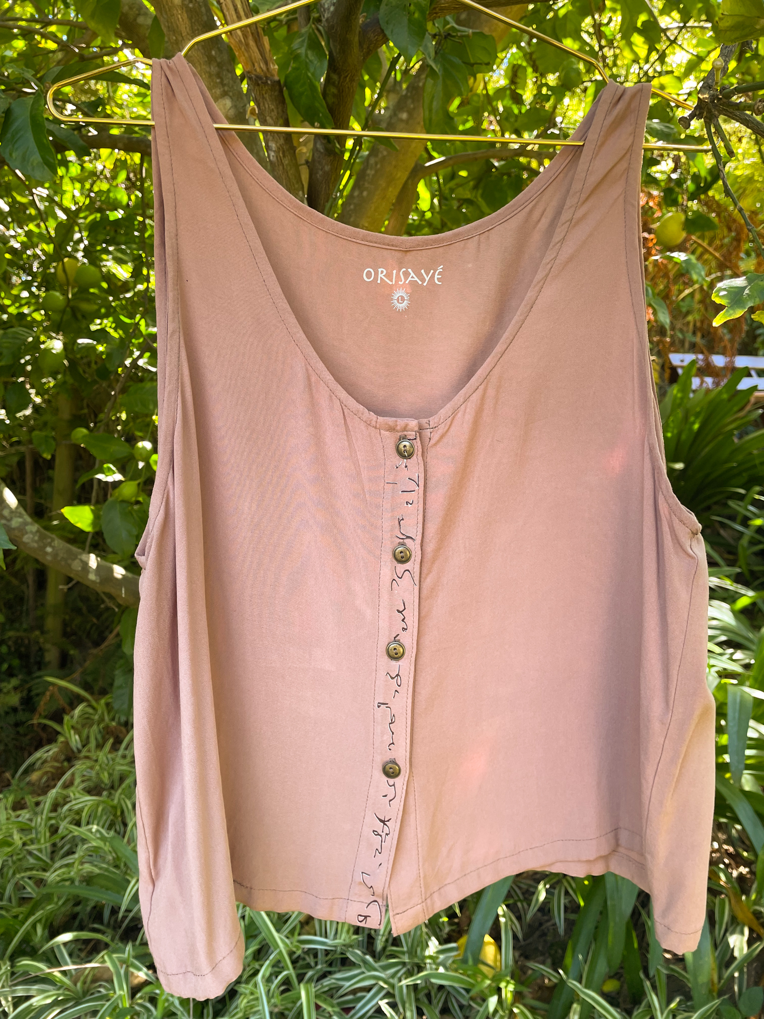 Iroko | Sand - Brown Simple Writing / Top