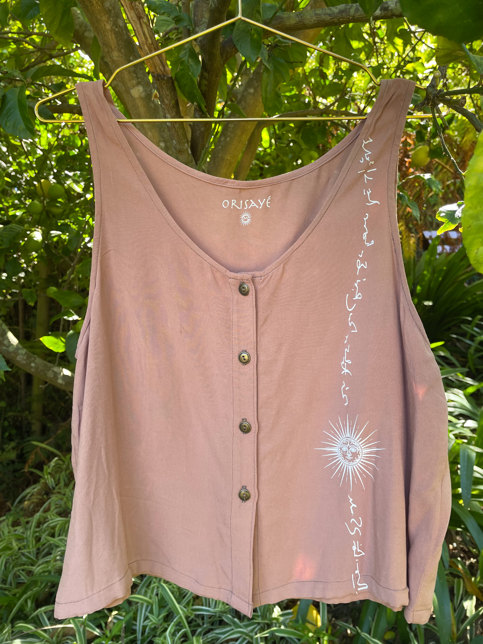 Iroko | Sand - White Writing + Sun / Top